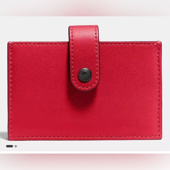 Handbags - Coach Accordion, Red Leather Card Holder EUC
(Like new)